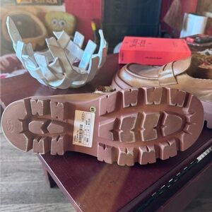 Lamaré Chunky Penny Loafers NWOT W EU 41